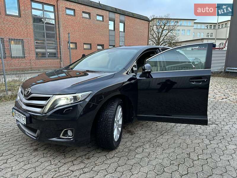 Позашляховик / Кросовер Toyota Venza 2013 в Києві