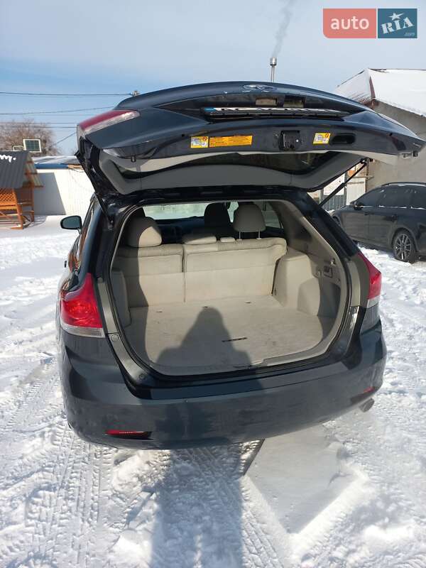 Позашляховик / Кросовер Toyota Venza 2009 в Сокалі