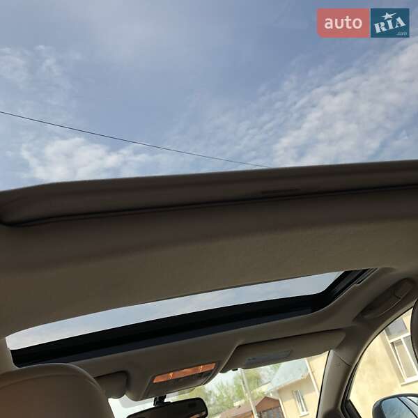 Позашляховик / Кросовер Toyota Venza 2011 в Миколаєві