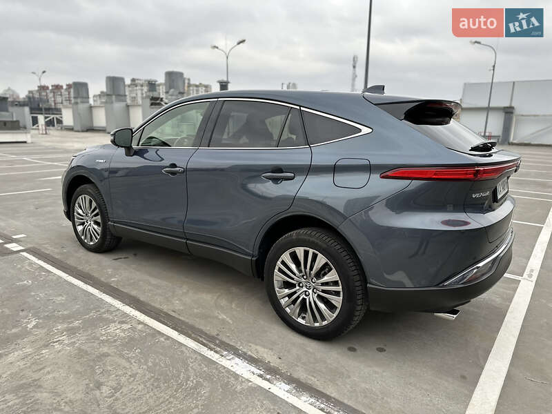 Позашляховик / Кросовер Toyota Venza 2021 в Києві