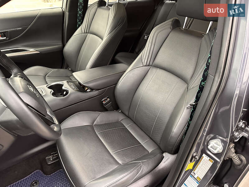 Позашляховик / Кросовер Toyota Venza 2021 в Києві