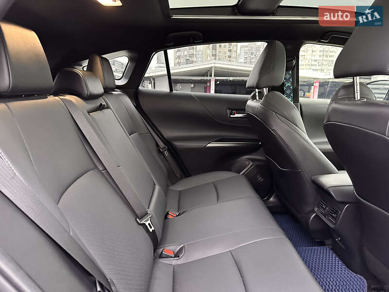 Позашляховик / Кросовер Toyota Venza 2021 в Києві