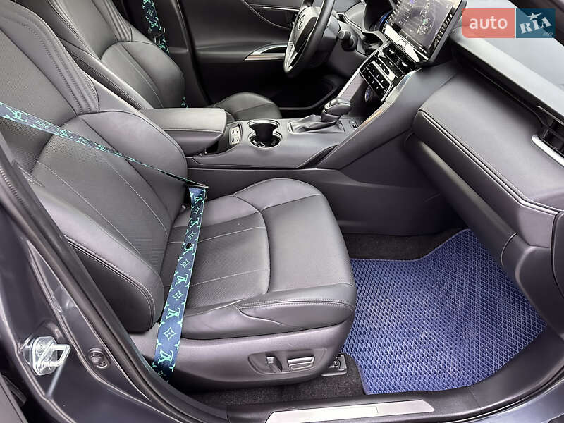 Позашляховик / Кросовер Toyota Venza 2021 в Києві