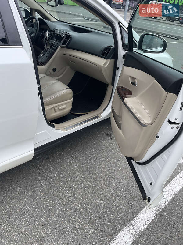 Внедорожник / Кроссовер Toyota Venza 2010 в Киеве