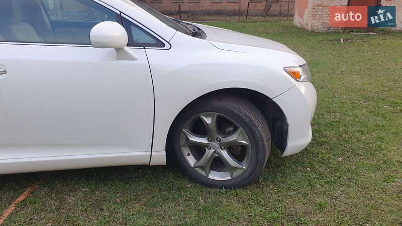 Внедорожник / Кроссовер Toyota Venza 2011 в Черкассах