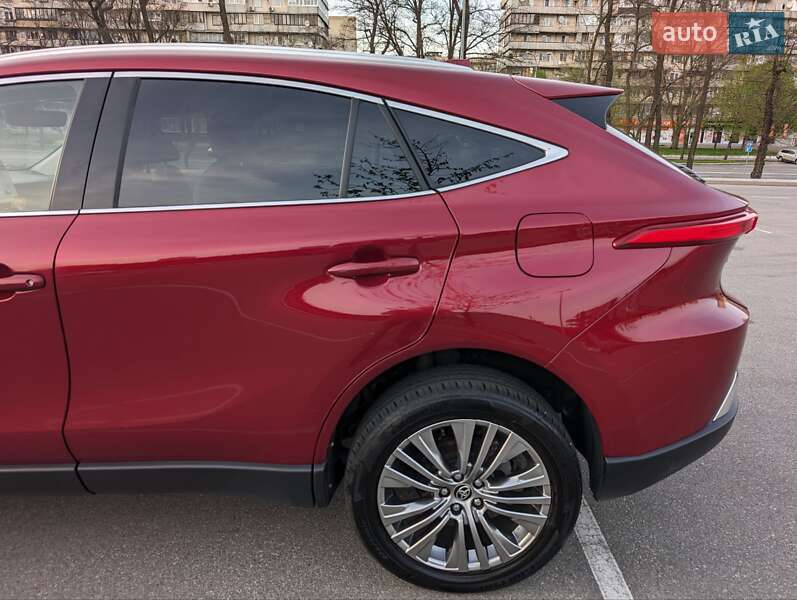 Внедорожник / Кроссовер Toyota Venza 2021 в Киеве