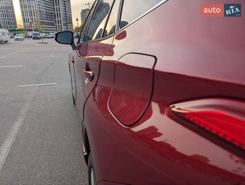 Внедорожник / Кроссовер Toyota Venza 2021 в Киеве