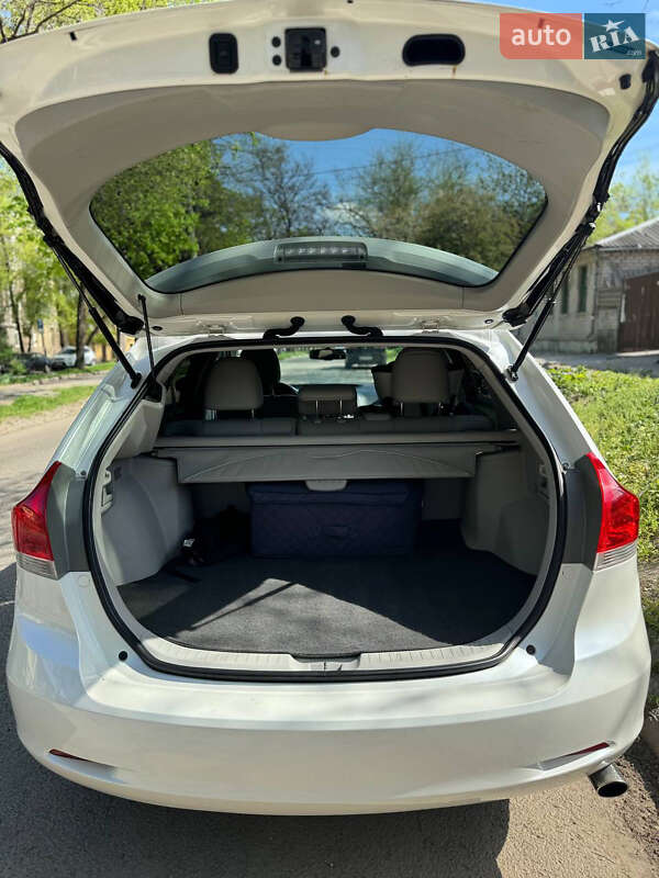 Внедорожник / Кроссовер Toyota Venza 2011 в Днепре