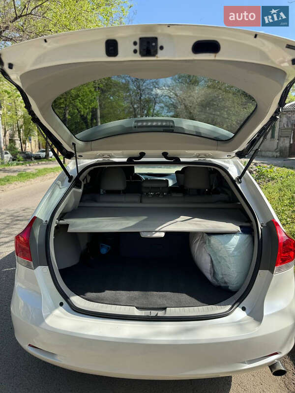 Внедорожник / Кроссовер Toyota Venza 2011 в Днепре