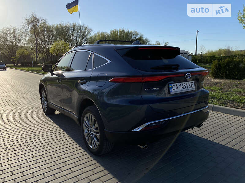 Позашляховик / Кросовер Toyota Venza 2021 в Умані