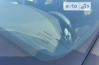 Внедорожник / Кроссовер Toyota Venza 2021 в Днепре