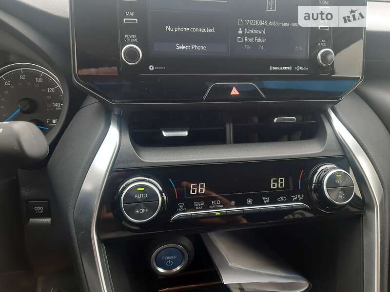 Позашляховик / Кросовер Toyota Venza 2021 в Вижниці