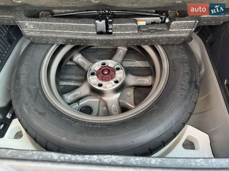 Позашляховик / Кросовер Toyota Venza 2022 в Луцьку