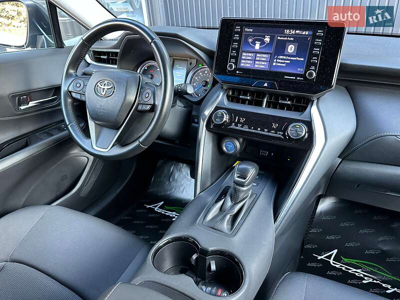 Позашляховик / Кросовер Toyota Venza 2020 в Києві