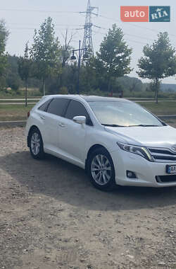 Позашляховик / Кросовер Toyota Venza 2013 в Києві