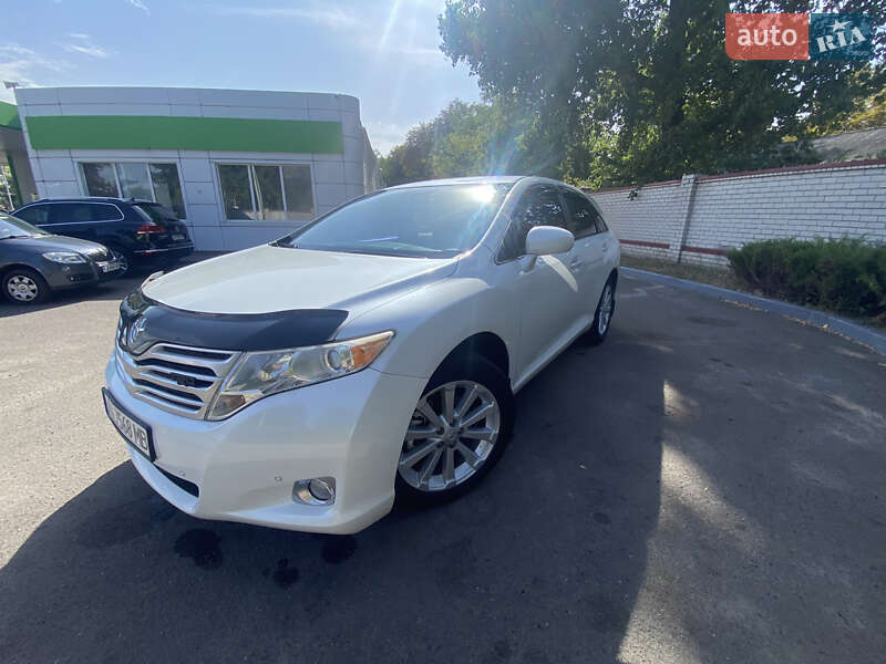 Внедорожник / Кроссовер Toyota Venza 2010 в Черкассах
