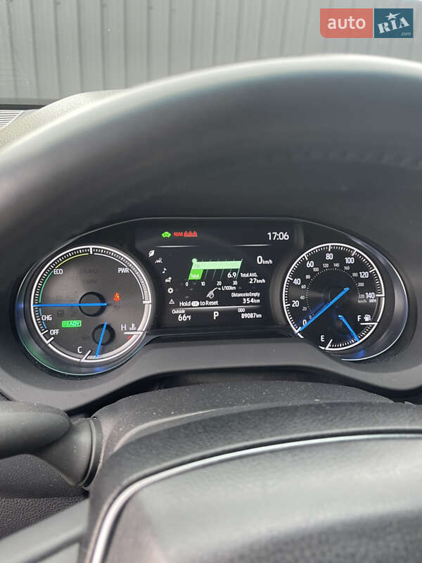 Позашляховик / Кросовер Toyota Venza 2020 в Львові