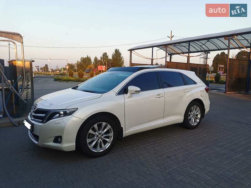 Позашляховик / Кросовер Toyota Venza 2013 в Дніпрі
