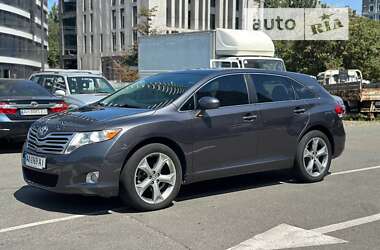 Позашляховик / Кросовер Toyota Venza 2012 в Києві