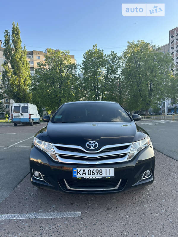 Позашляховик / Кросовер Toyota Venza 2012 в Ніжині