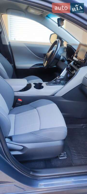 Внедорожник / Кроссовер Toyota Venza 2021 в Черкассах