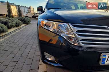 Внедорожник / Кроссовер Toyota Venza 2011 в Ивано-Франковске