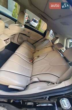Позашляховик / Кросовер Toyota Venza 2011 в Івано-Франківську