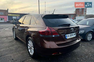 Позашляховик / Кросовер Toyota Venza 2011 в Сумах