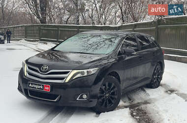 Позашляховик / Кросовер Toyota Venza 2013 в Києві