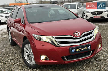 Позашляховик / Кросовер Toyota Venza 2013 в Івано-Франківську