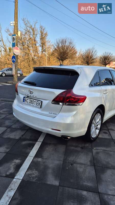 Внедорожник / Кроссовер Toyota Venza 2013 в Луцке