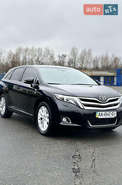 Позашляховик / Кросовер Toyota Venza 2014 в Києві