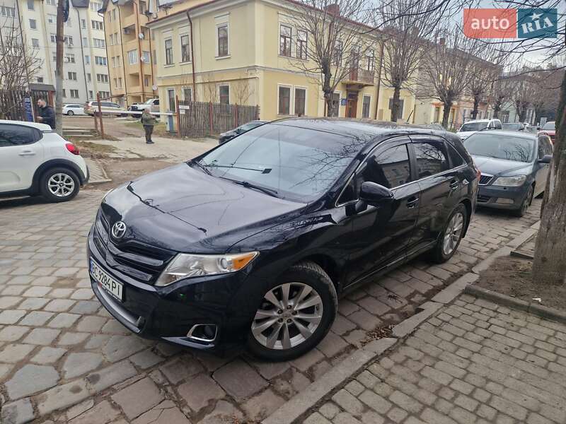Позашляховик / Кросовер Toyota Venza 2013 в Бориславі