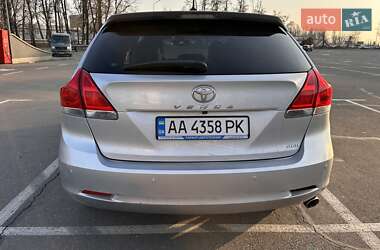 Внедорожник / Кроссовер Toyota Venza 2010 в 