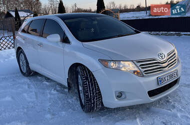 Позашляховик / Кросовер Toyota Venza 2011 в Сарнах