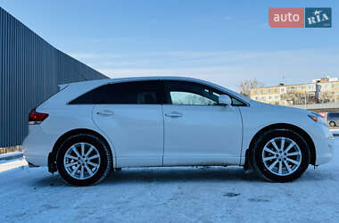 Внедорожник / Кроссовер Toyota Venza 2010 в Полтаве