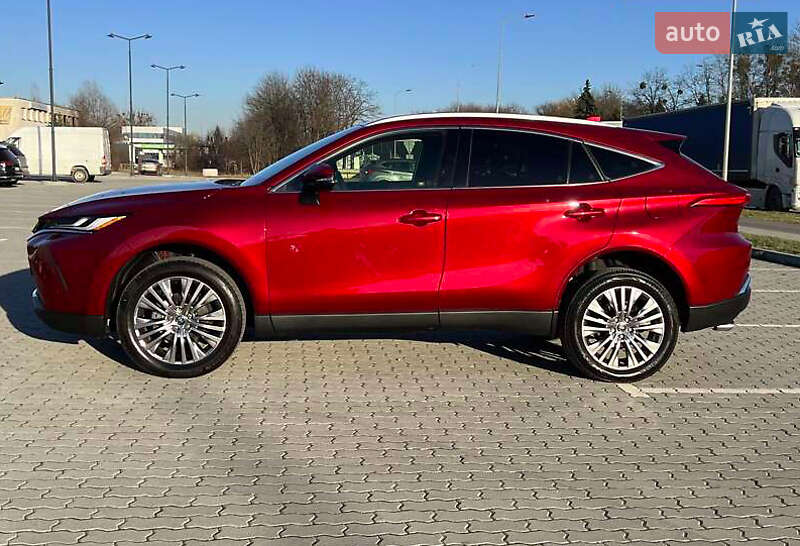 Позашляховик / Кросовер Toyota Venza 2021 в Львові