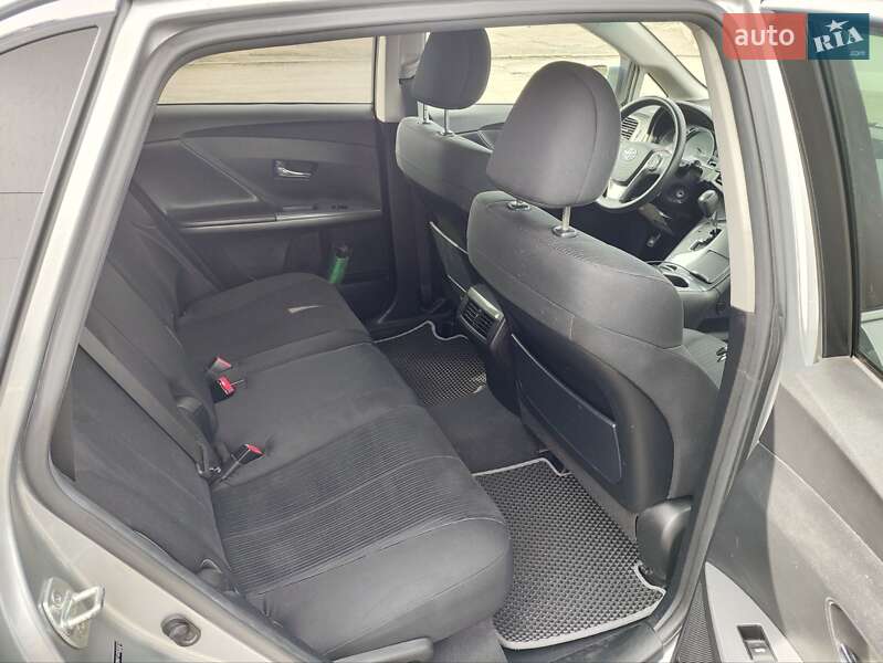 Внедорожник / Кроссовер Toyota Venza 2015 в Днепре фото 15 Внедорожник / Кроссовер Toyota Venza 2015 в Днепре