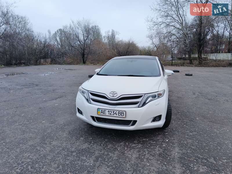 Внедорожник / Кроссовер Toyota Venza 2013 в Днепре