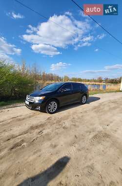 Позашляховик / Кросовер Toyota Venza 2013 в 