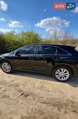 Позашляховик / Кросовер Toyota Venza 2013 в 