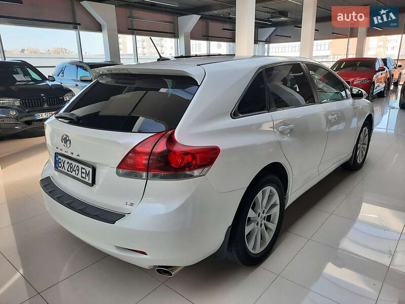 Позашляховик / Кросовер Toyota Venza 2014 в Хмельницькому