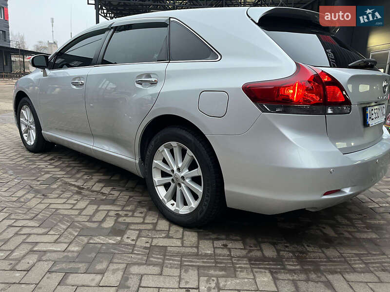 Внедорожник / Кроссовер Toyota Venza 2010 в Кривом Роге