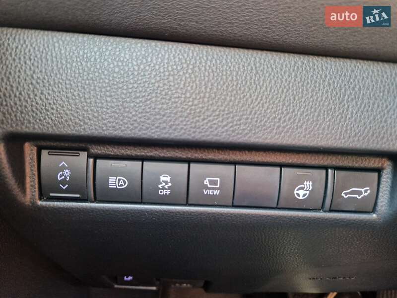 Позашляховик / Кросовер Toyota Venza 2021 в Дніпрі