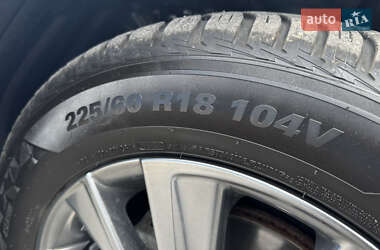 Внедорожник / Кроссовер Toyota Venza 2021 в 