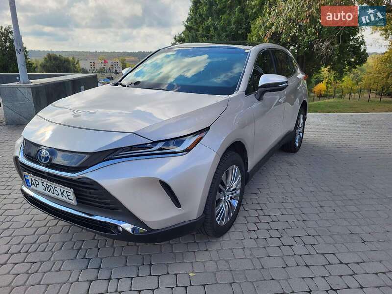 Позашляховик / Кросовер Toyota Venza 2022 в Запоріжжі