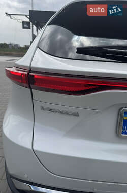 Внедорожник / Кроссовер Toyota Venza 2020 в 