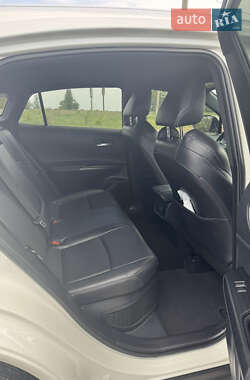 Внедорожник / Кроссовер Toyota Venza 2020 в 