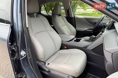 Позашляховик / Кросовер Toyota Venza 2021 в 