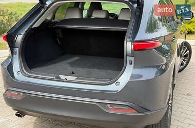 Позашляховик / Кросовер Toyota Venza 2021 в 